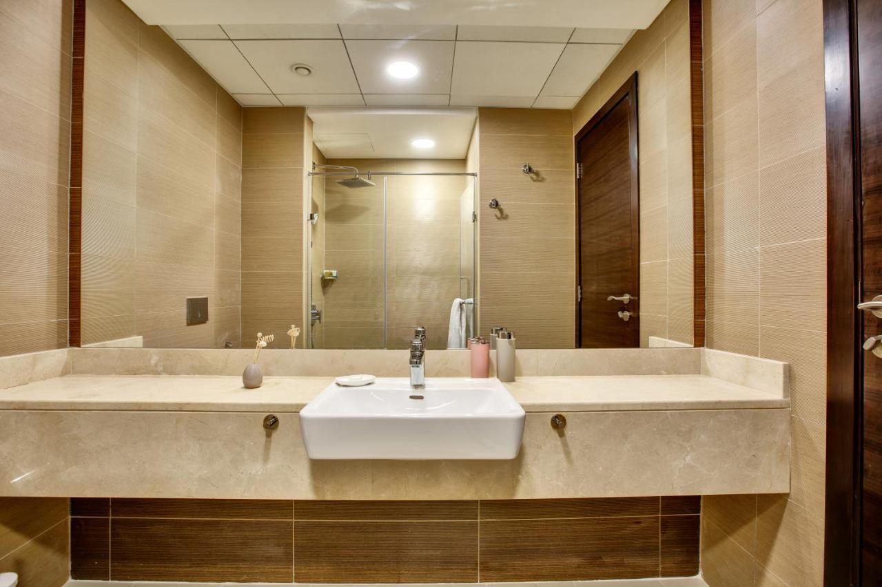 5 Star Sparkle Tower By Swarovski, Dubai Marina Luaran gambar