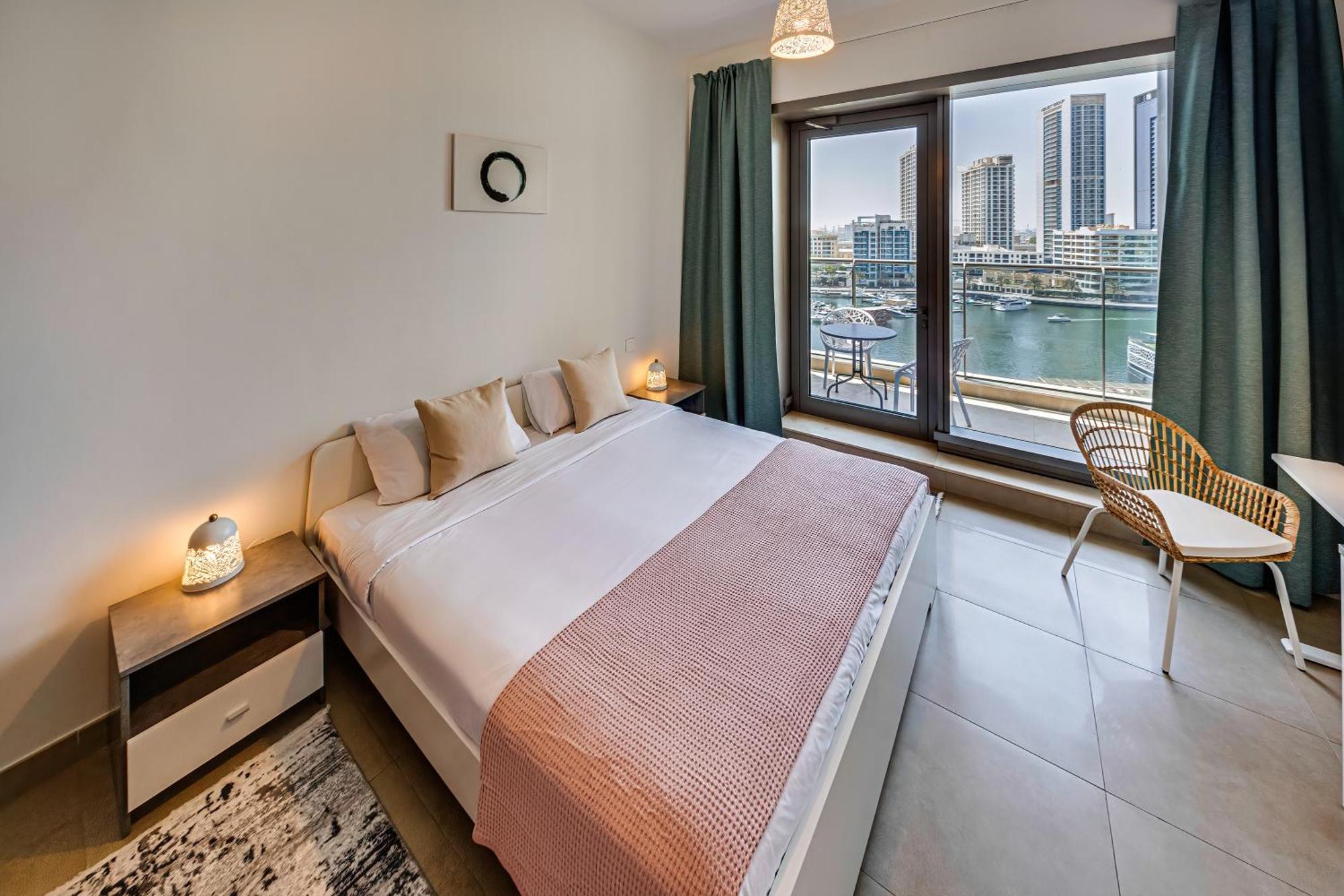 5 Star Sparkle Tower By Swarovski, Dubai Marina Luaran gambar